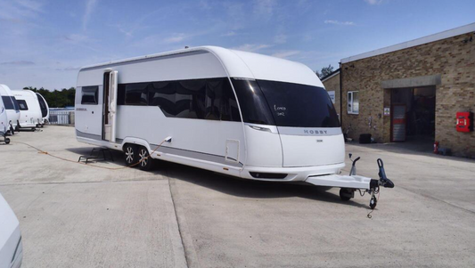 2012 HOBBY 700 PREMIUM VIP TOURING CARAVAN >>--NO VAT ON HAMMER--<<