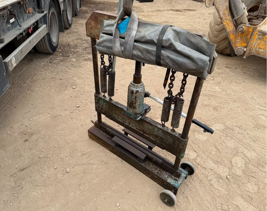 ERRUT SS258 HYDRAULIC STONE SPLITTER