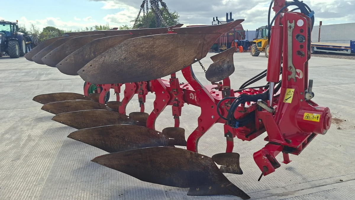 OVLAC PLOUGH 5 FURROW