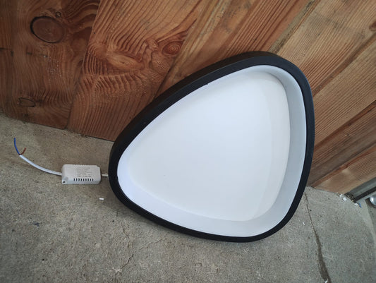 UNIQUE DESIGN AND SHAPE BRAND NEW LED CEILING LIGHT - WITH LED DRIVER