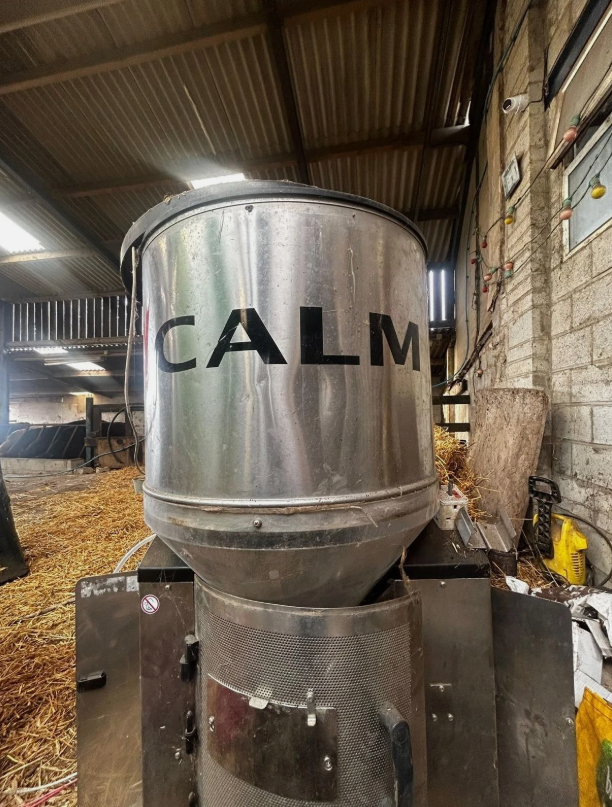 LELY CALM AUTOMATIC CALF MILK FEEDER