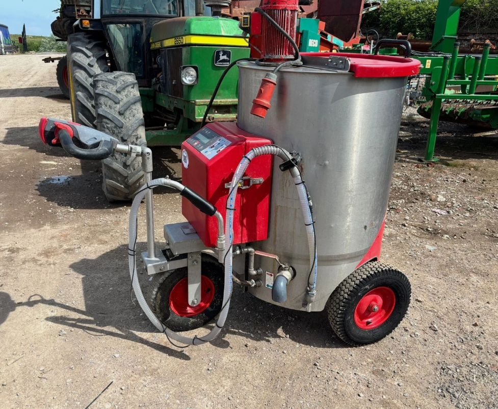2021 URBAN MILKSHUTTLE II 250 LITRE CALF MILK FEEDER