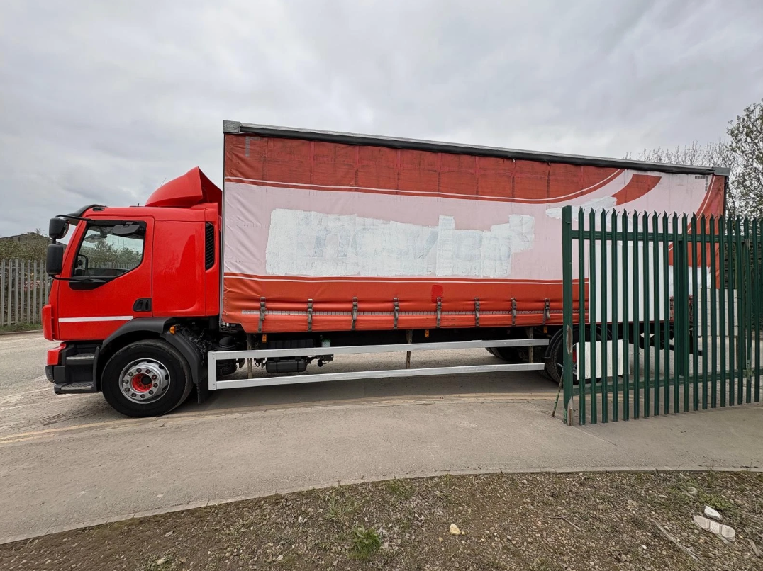 2014 VOLVO FL 7.7 DIESEL SEMI-AUTOMATIC CURTAINSIDER