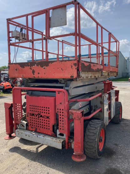 2012 SKYJACK SJ8841 SCISSOR LIFT ACCESS PLATFORM / MEWP