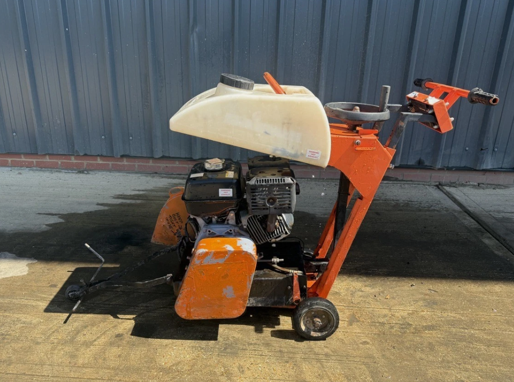 NORTON CLIPPER CS451 FLOOR SAW
