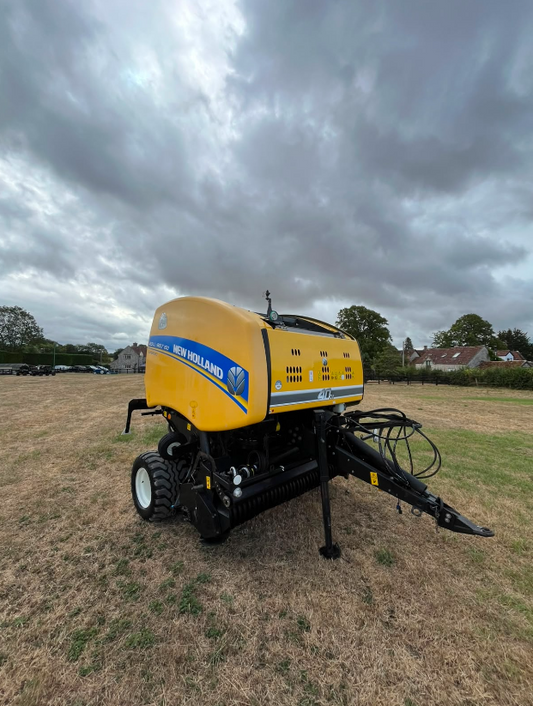 NEW HOLLAND ROLLBELT 150 SUPER FEED BALER