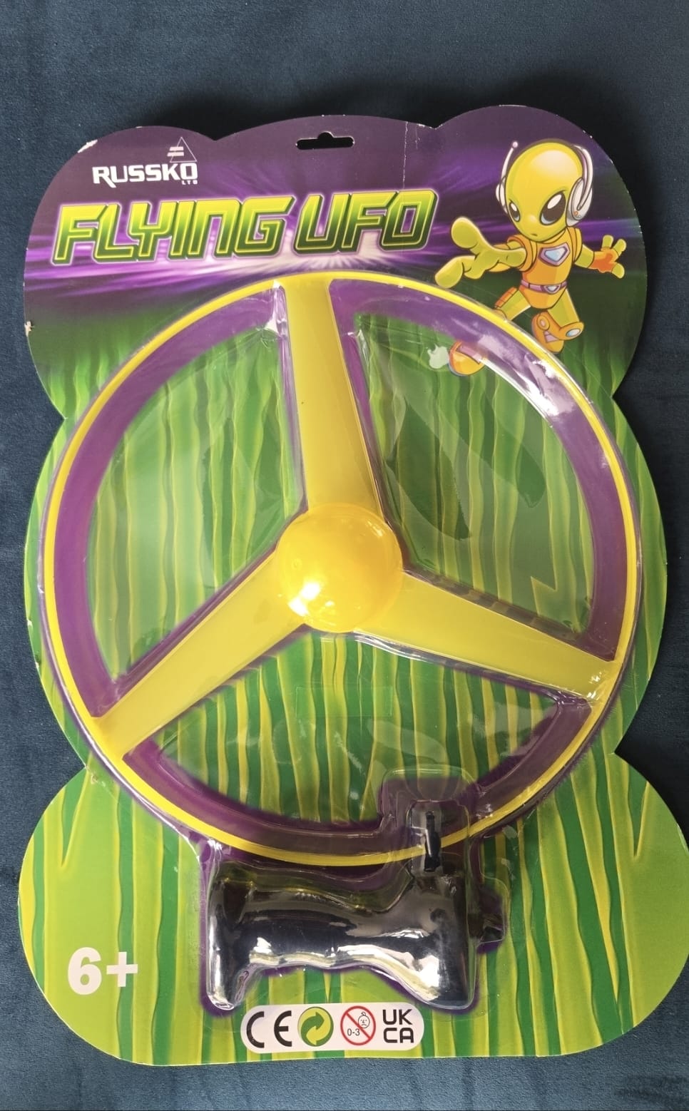 1 PALLET – 100 X UFO FLYING TOYS, BRAND NEW, TOY / RETAIL STOCK