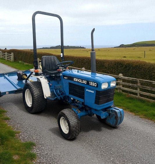 FORD 1220 TRACTOR