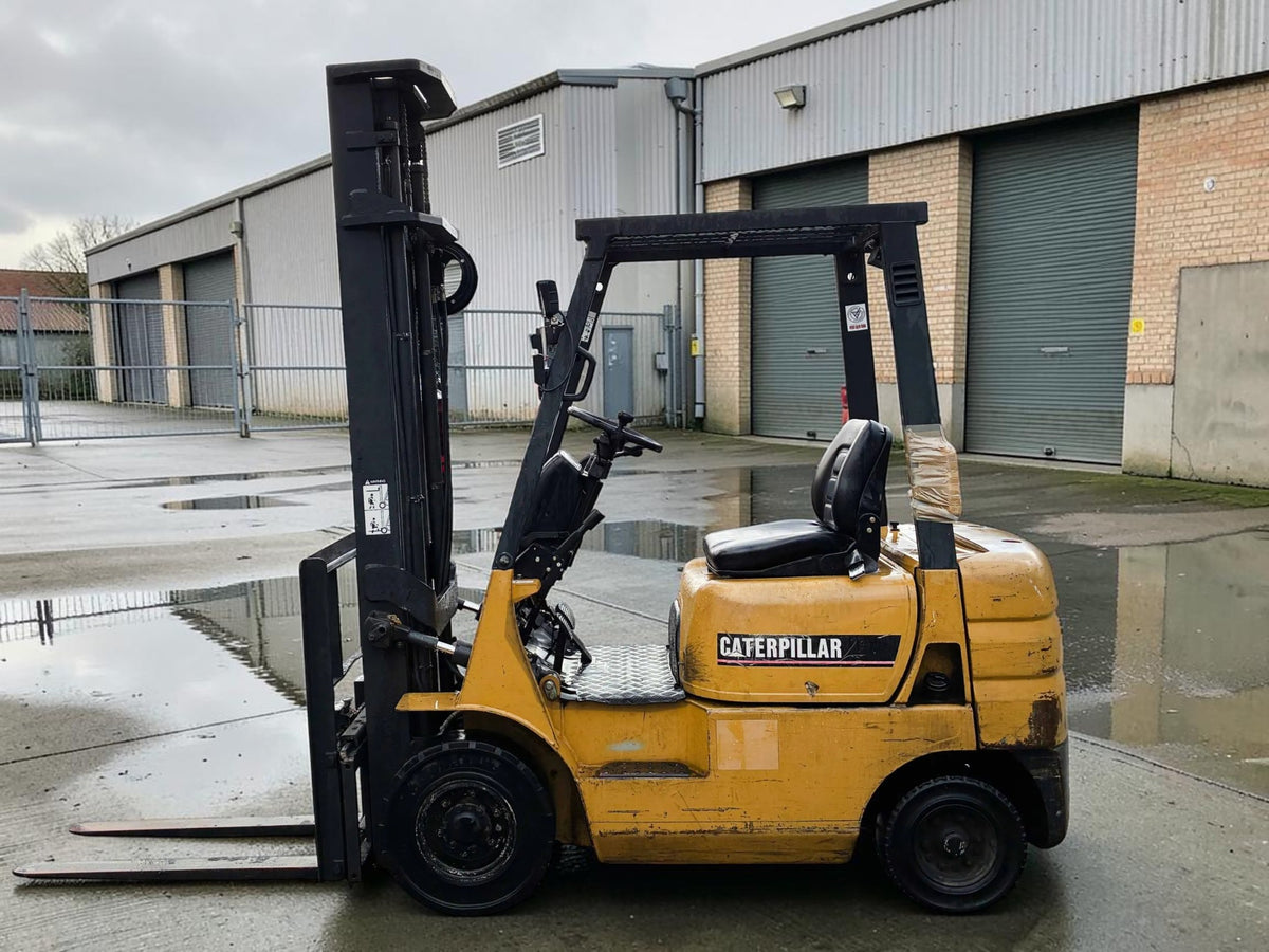 2003 CAT DP15T DIESEL FORKLIFT
