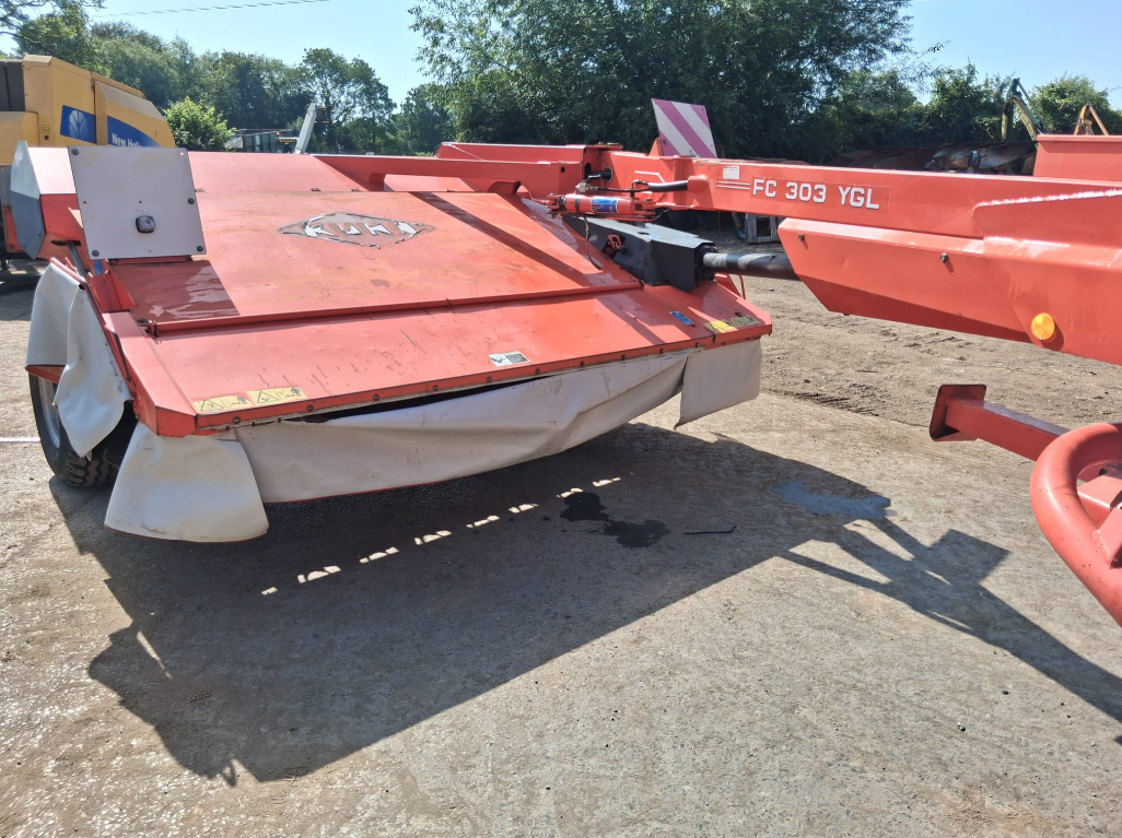 KUHN FC303 TRAILED MOWER