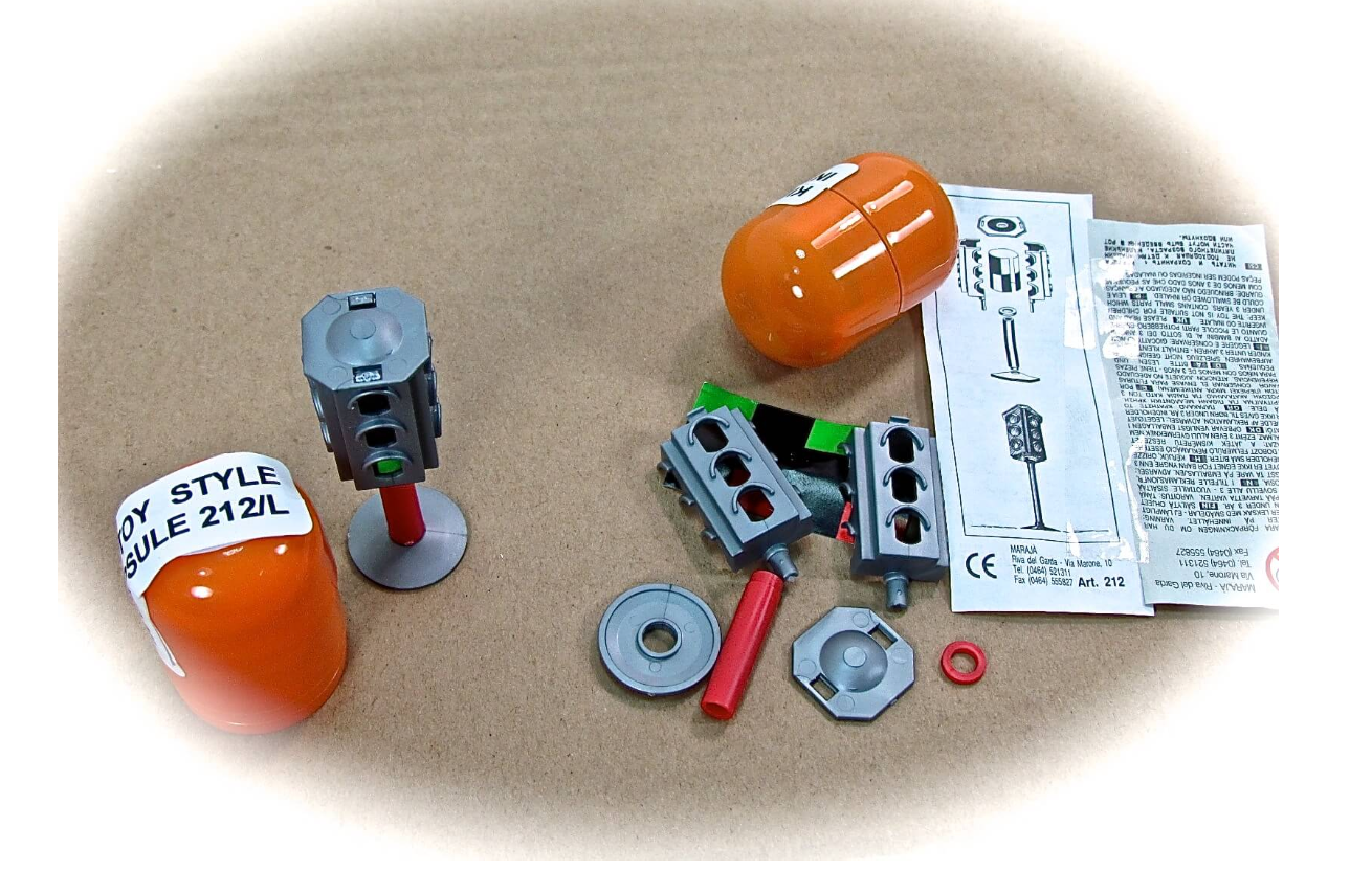 1000 X KINDER SURPRISE TOY EGG