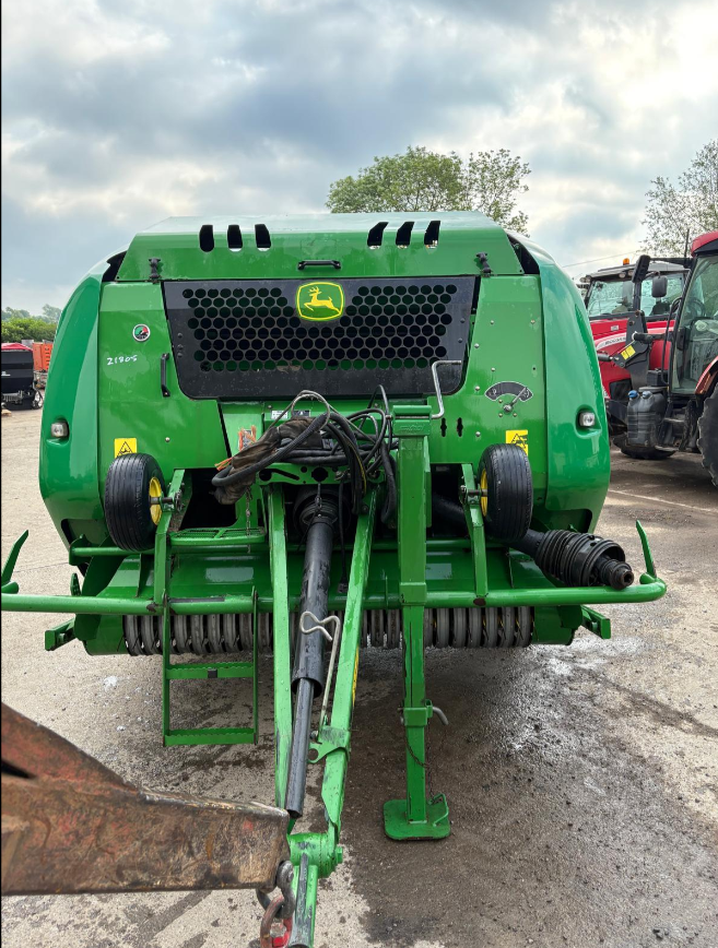 2014 JOHN DEERE F440M BALER