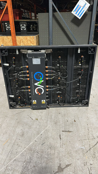 OVC P10 OUTDOOR LED SCREEN - X 9 CABINETS WHICH MAKES A 3072MM X 2124MM SCREEN.