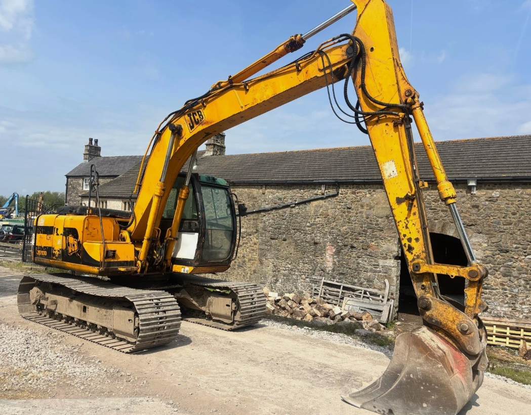2001 JCB JS130 TRACKED EXCAVATOR
