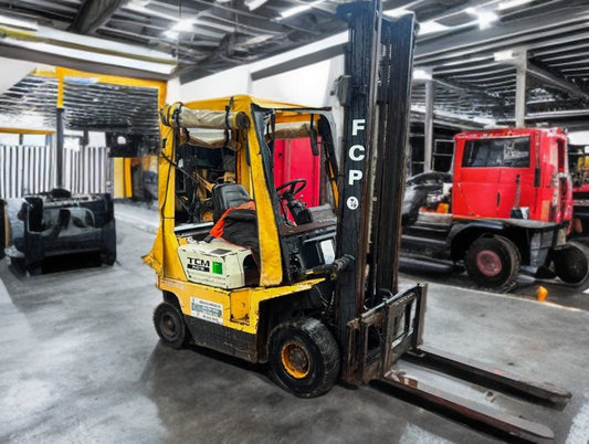 TCM FHD15 DIESEL FORKLIFT TRUCK