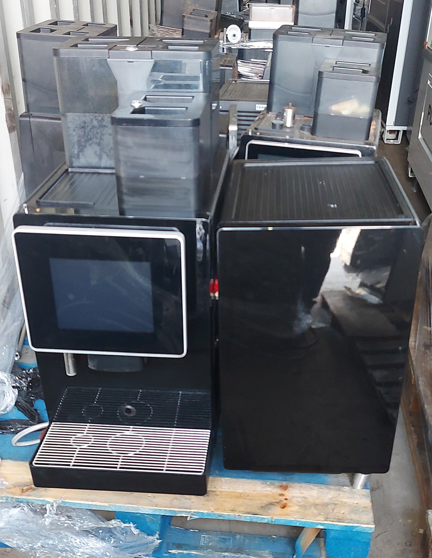 1 X FRANKE A800 WITH MILK FRIDGE LARGE COFFEE BEAN 2 CUP