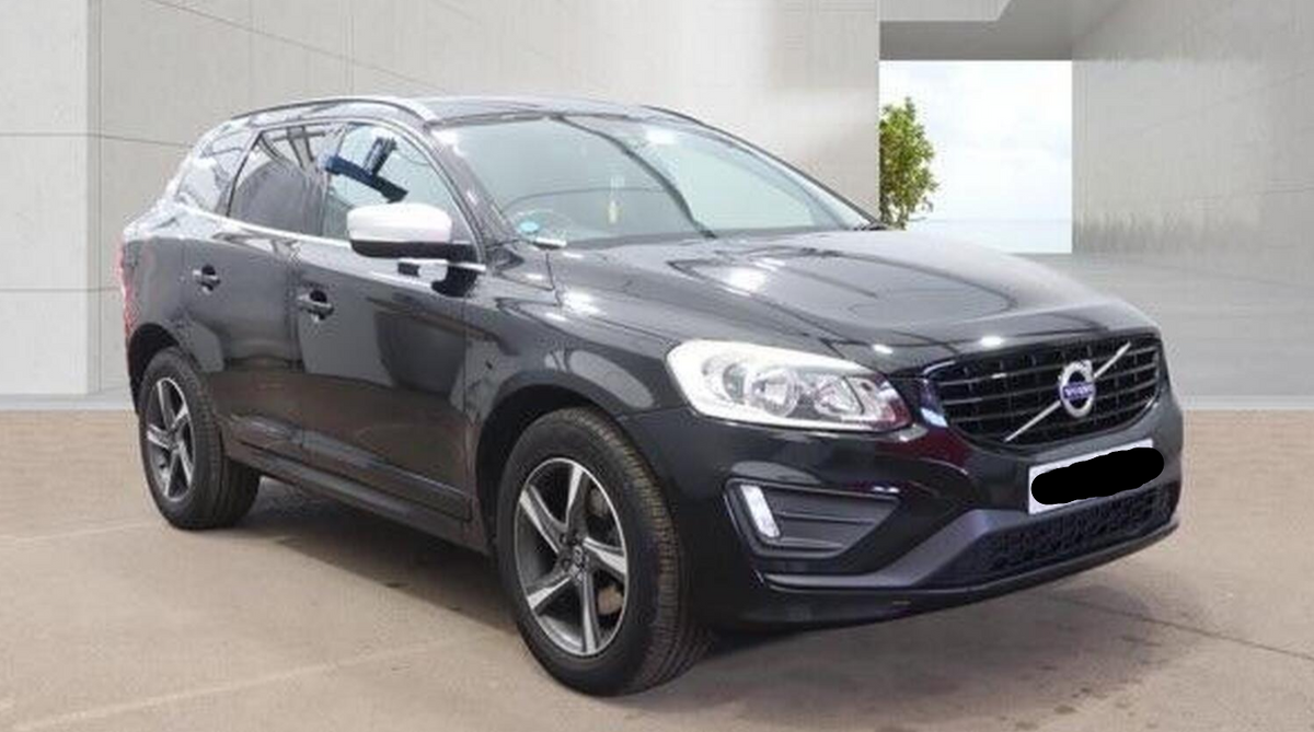 2016 VOLVO XC60 R-DESIGN NAV D4 2.0 DIESEL MANUAL SUV, BLACK >>--NO VAT ON HAMMER--<<