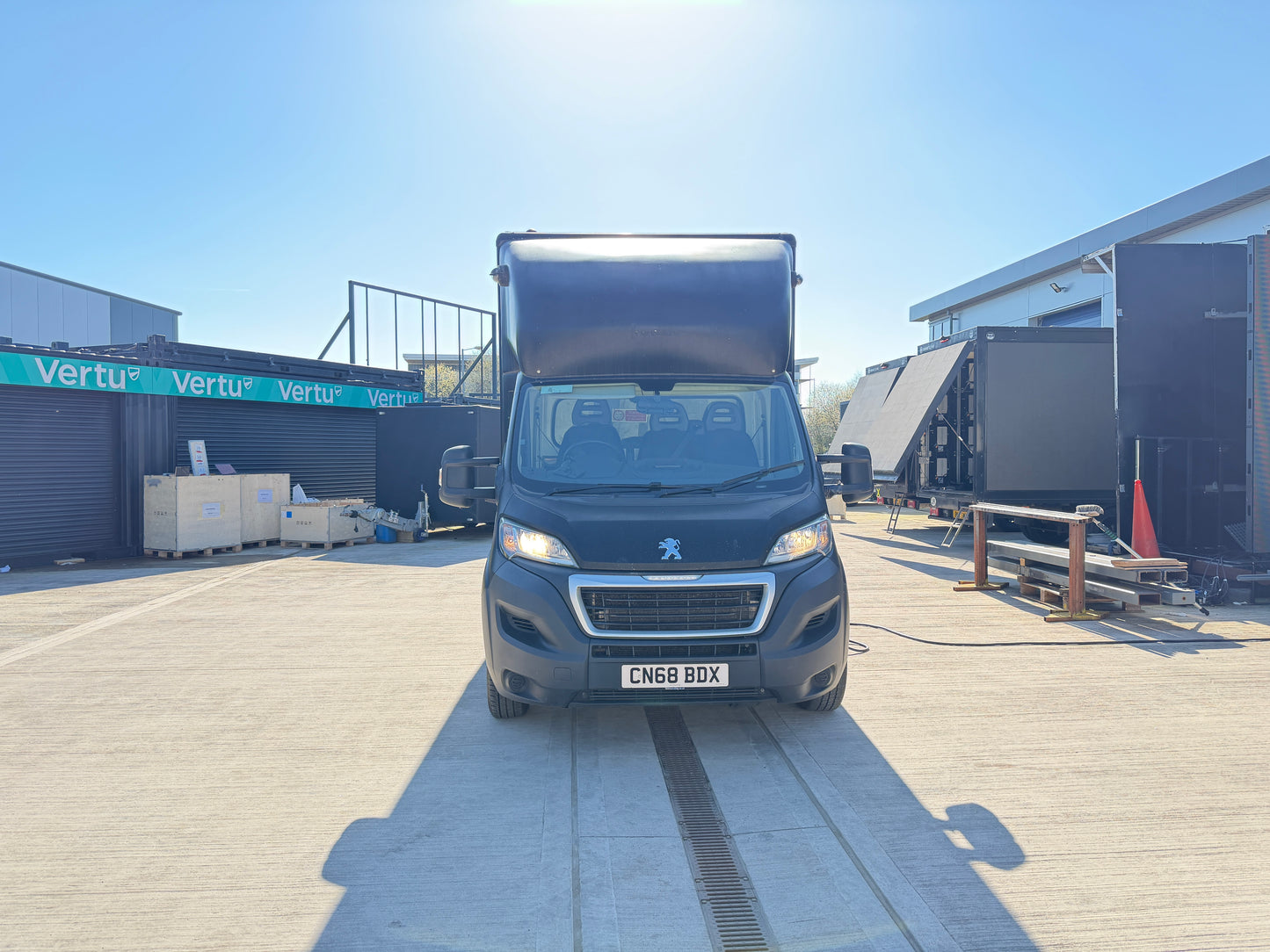 2018 PEUGEOT BOXER DIGITAL ADVERTISING VAN – TWIN SIDE + REAR LED SCREENS - READY MADE BUSINESS