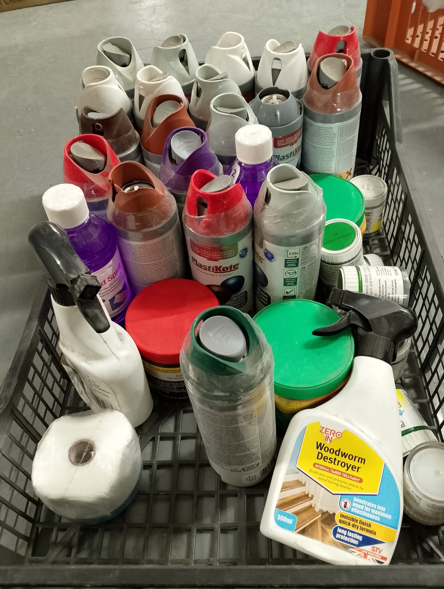 JOBLOT OF PLASTIKOTE SPRAY PAINT LOT 268