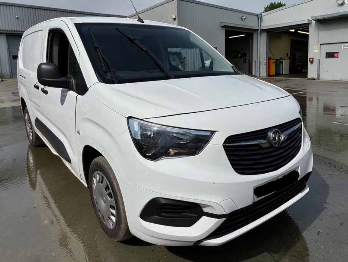 **(ONLY 105K MILEAGE)** 2020 VAUXHALL COMBO 2300 SPORTIVE TD S/S L1H1 1499CC MANUAL DIESEL