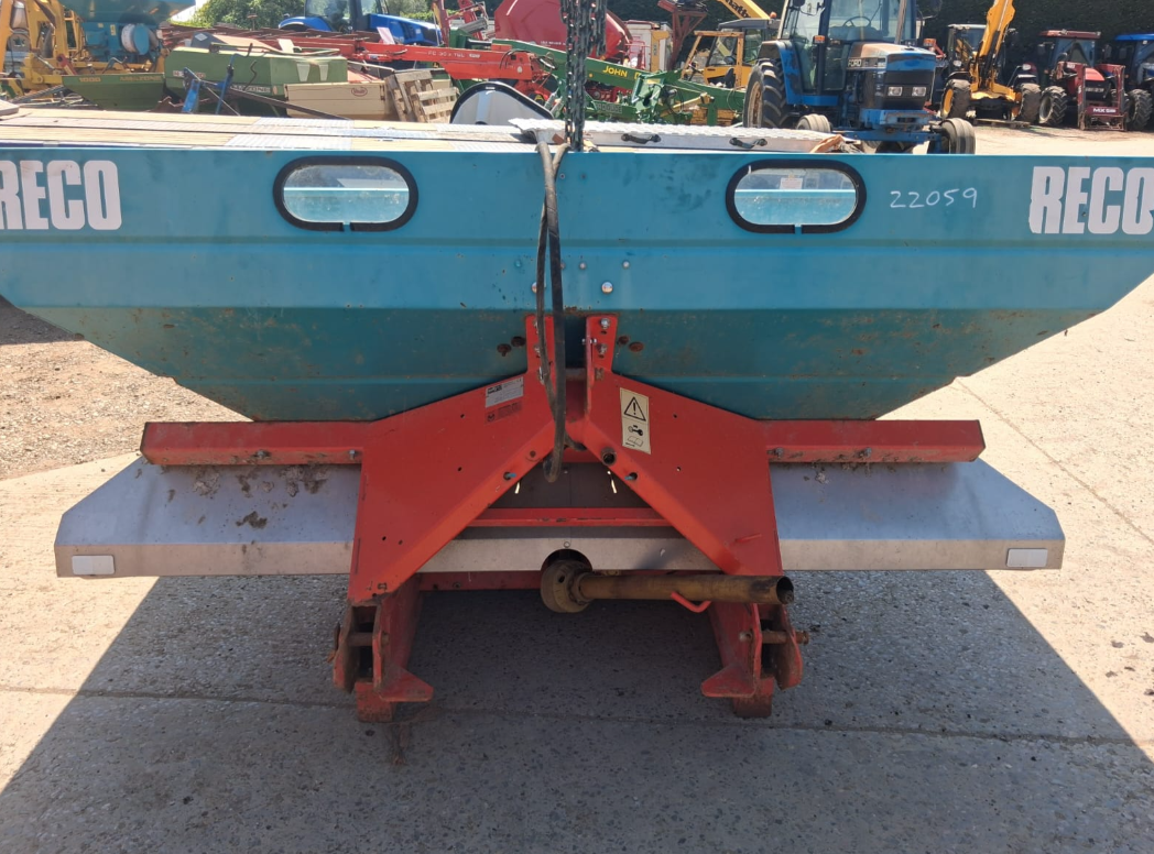 RECO FERT SPREADER