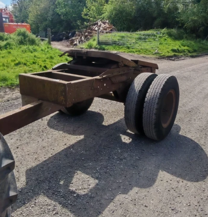5TH WHEEL DOLLY FOR TRACTOR / ARTIC TRAILER USE