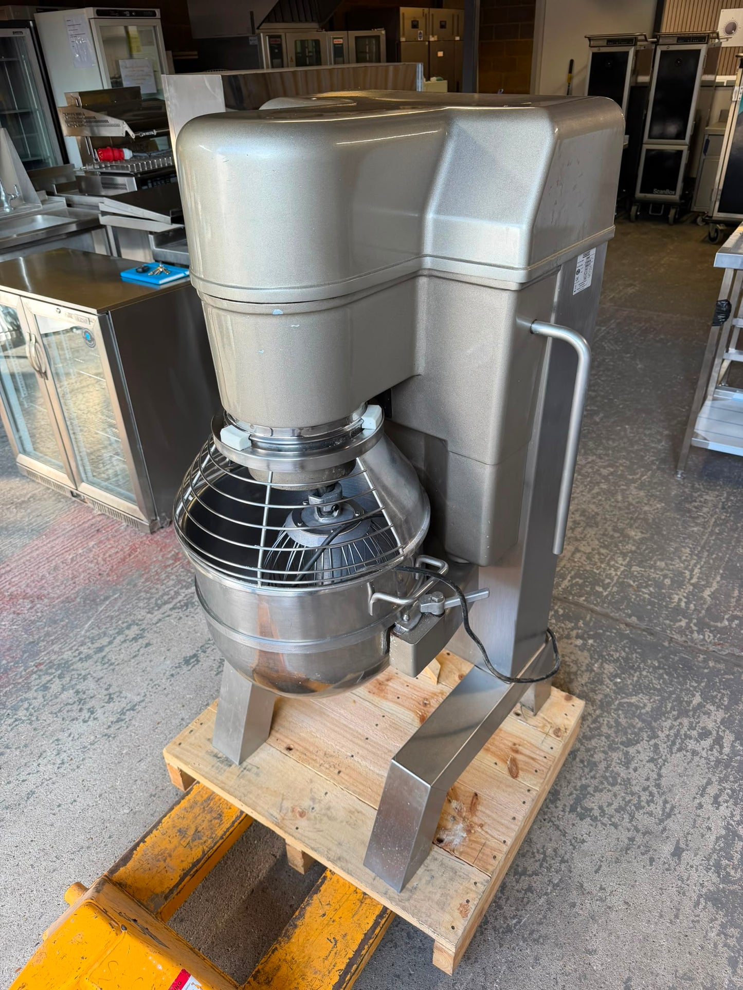 1X HOBART HSM40 / H400SN 40LTR FLOOR STANDING MIXER – CORROSION RESISTANT