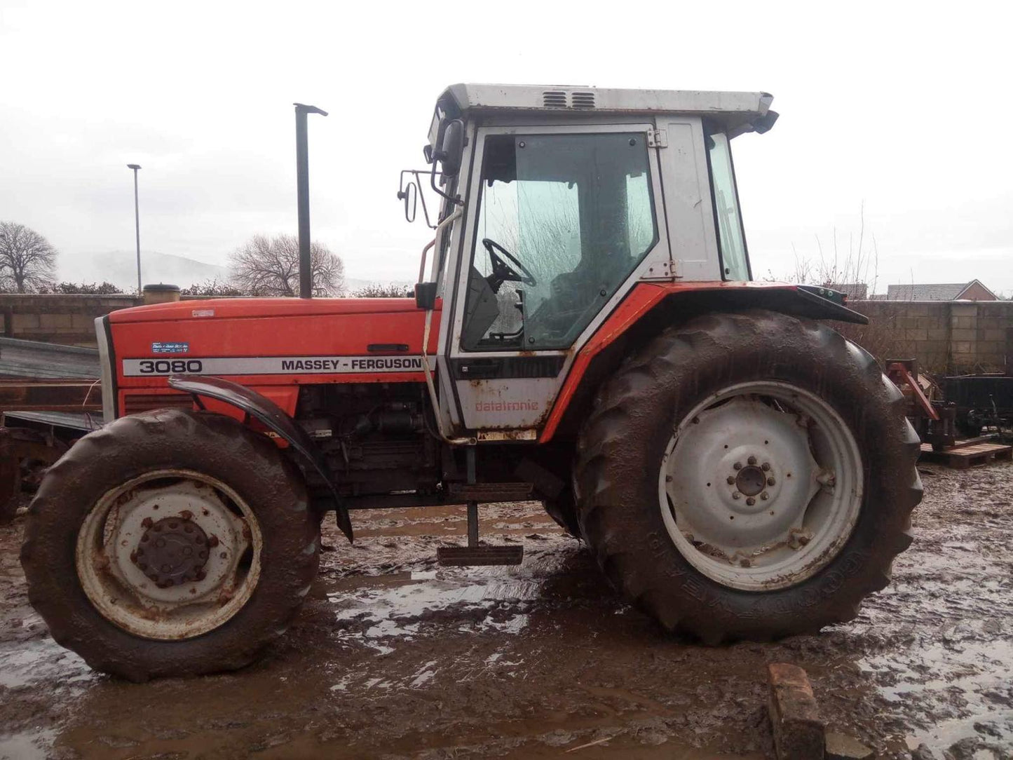 MASSEY FERGUSON 3080 TRACTOR 4WD