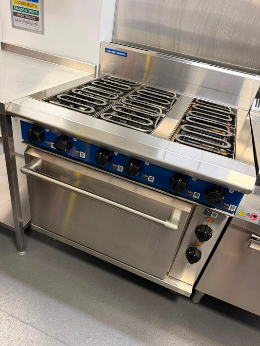 1X BLUE SEAL ELECTRIC OVEN RANGE WITH CONVECTION OVEN E56D