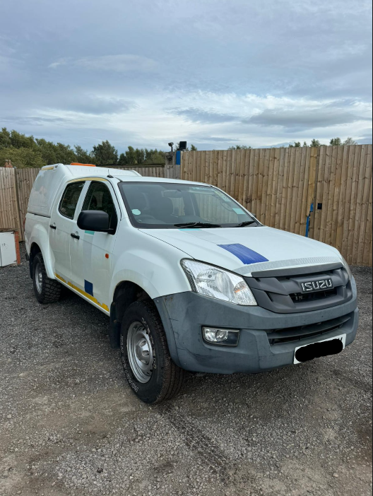 2014 ISUZU D-MAX D/C TWIN TURBO TD 2.5L DIESEL MANUAL PICK UP WHITE