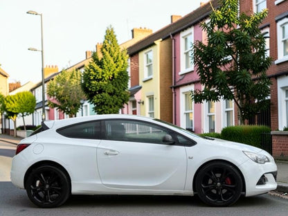 **(ONLY 104K MILEAGE)** 2014 VAUXHALL ASTRA GTC LIMITED ED CDTI S/S 1.7 >>--NO VAT ON HAMMER--<<