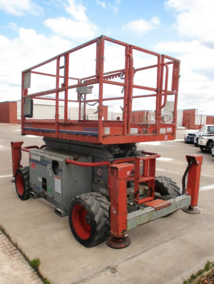 2011 SKYJACK SJ6832 SCISSOR LIFT