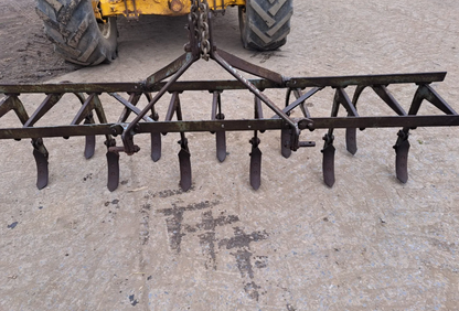 MASSEY FERGUSON CULTIVATOR