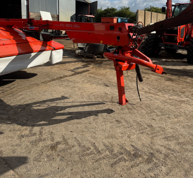 KUHN FC303 MOWER CONDITIONER