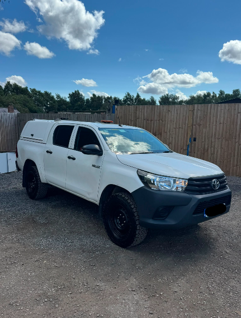 **(ONLY 78K MILEAGE)** 2019 TOYOTA HILUX ACTIVE D-4D 4WD DCB 2.4 DIESEL MANUAL WHITE PICK UP