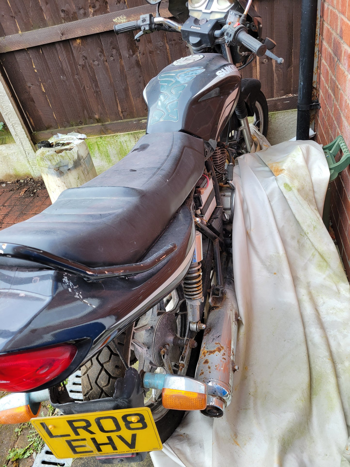 MOTOR BIKE SUKIDA PETROL 50 LADY OWNER