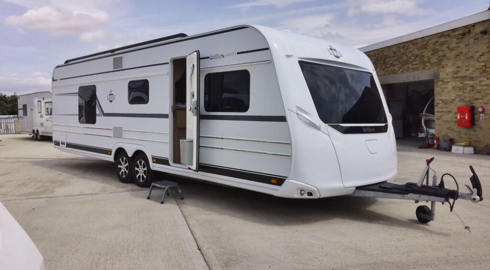 2024 LMC LORD 690 FIXED ISLAND 5 BERTH >>--NO VAT ON HAMMER--<<