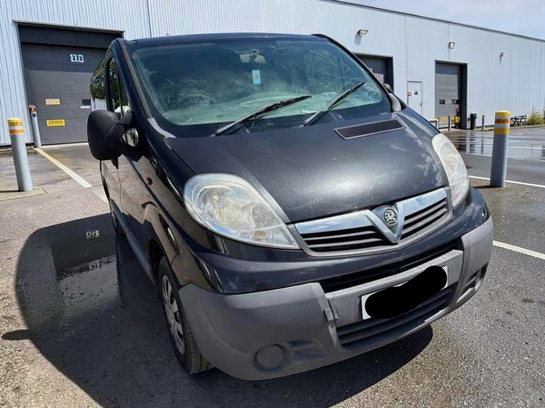 **(ONLY 96K MILEAGE)** 2012 VAUXHALL VIVARO L1H1 2900 COMBI CDTI 1995CC >>--NO VAT ON HAMMER--<<