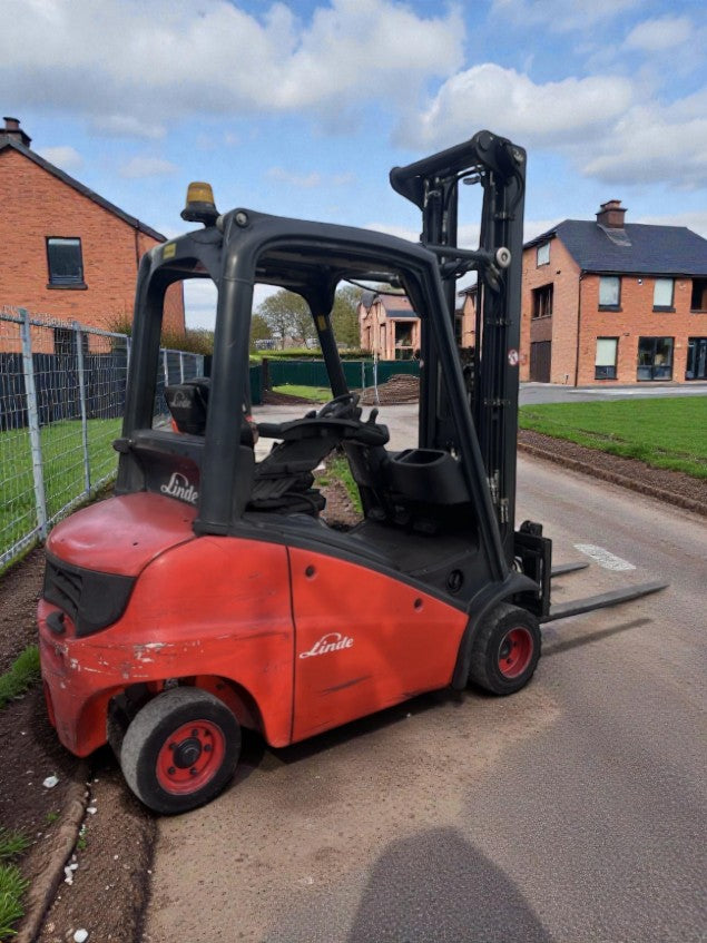 LINDE MATERIAL HANDLING H20D-01 DIESEL COUNTERBALANCE FORKLIFT