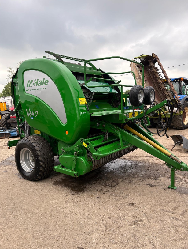 2019 MCHALE V640 BALER