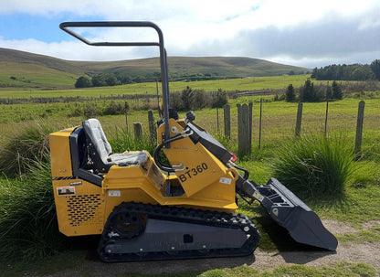 UNUSED BISONTEK BT360 SKIDSTEER LOADER TRACKED LOADER