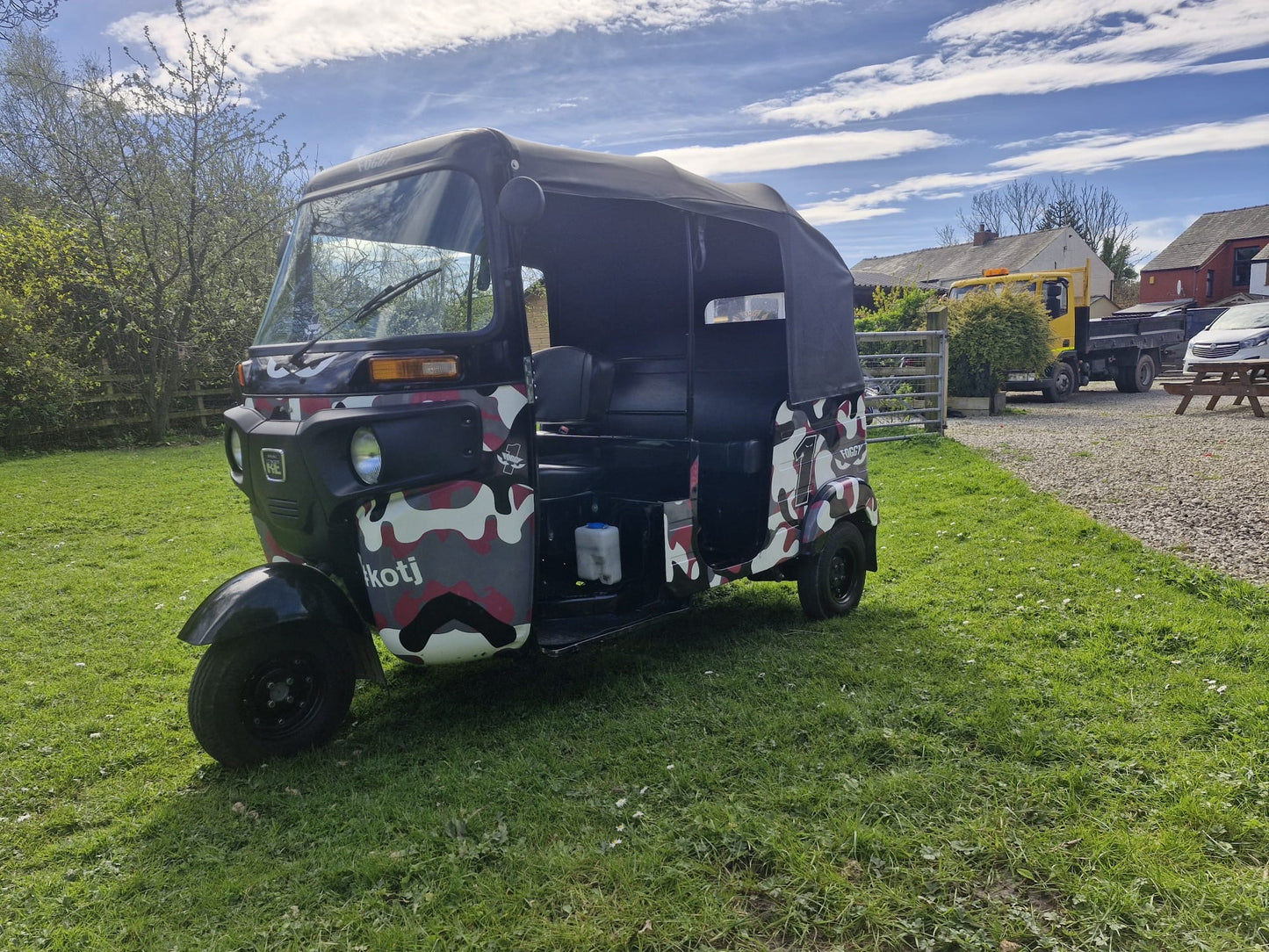 CARL FOGARTY CBR 600 CONVERTED TUKTUK