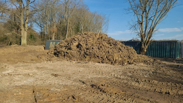 100 TON OF SOIL GARDEN FIELD BUILDING WORK LAND SCAPING DIGGER ON SITE EXCAVATOUR
