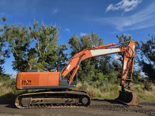 2014 HITACHI ZX210LC-5B EXCAVATOR WITH ISUZU ENGINE
