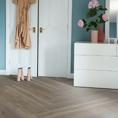 269M² (80 BOXES) POLYFLOR SIERRA HILLTOP OAK 9627 LVT LIGHT COMMERCIAL