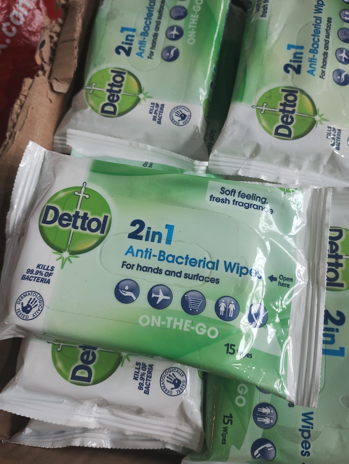 DETTOL ANTI‑BAC 2IN1 WIPES – 15 PER PACK – 41 PACK JOBLOT – NEW