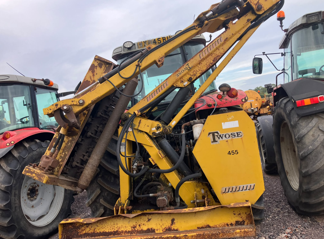 TWOSE HEDGE CUTTER 455