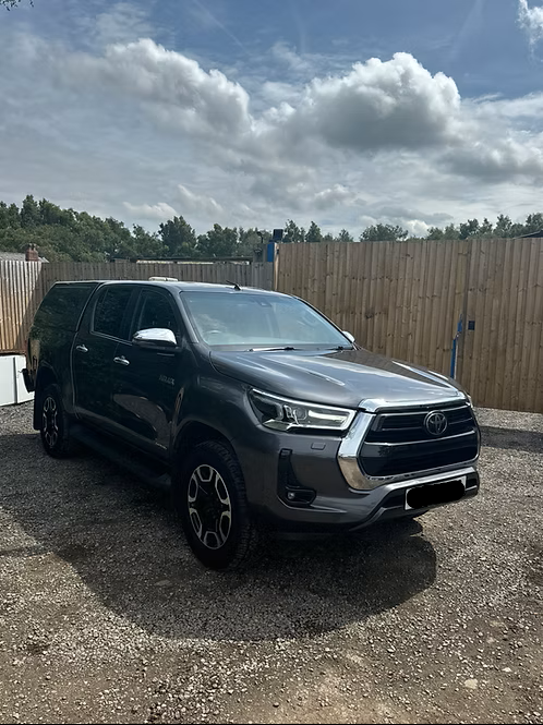 **(ONLY 109K MILEAGE)** 2021 TOYOTA HILUX INVINCIBLE D-4D 4WDDCB A 2.4 DIESEL