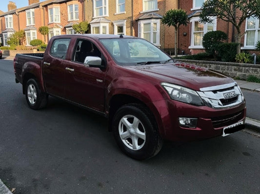 2014 ISUZU D-MAX YUKON TWIN TURBO D/C TD 2.5L DIESEL MANUAL RED PICK UP >>--NO VAT ON HAMMER--<<