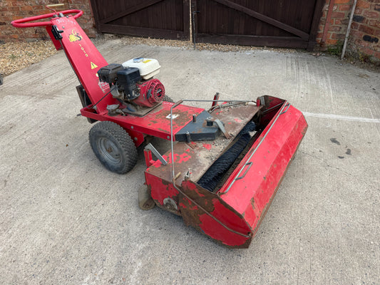 GS1010 PETROL HONDA HYDRAULIC YARD / TURF ROAD SWEEPER COLLECTOR